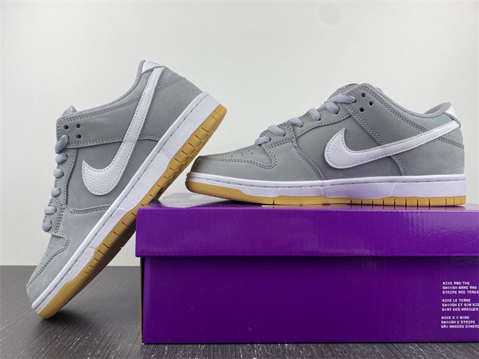 NK SB Dunk Low Pro ISO Orange Label Wolf Grey Gum DV5464-001