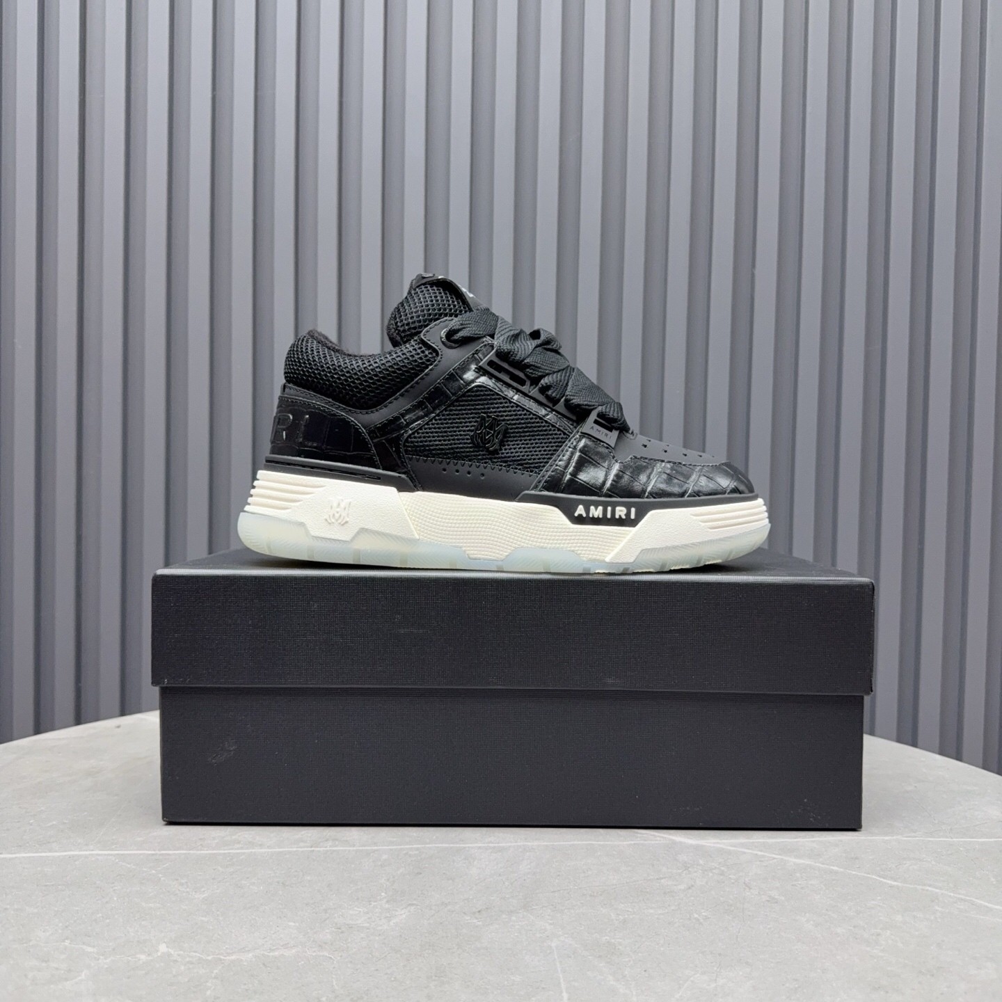 AMRI MA-1 low top sneakers