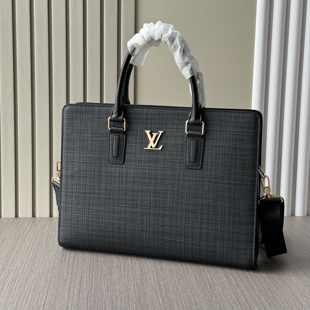 LV Briefcase 39x30x8cm