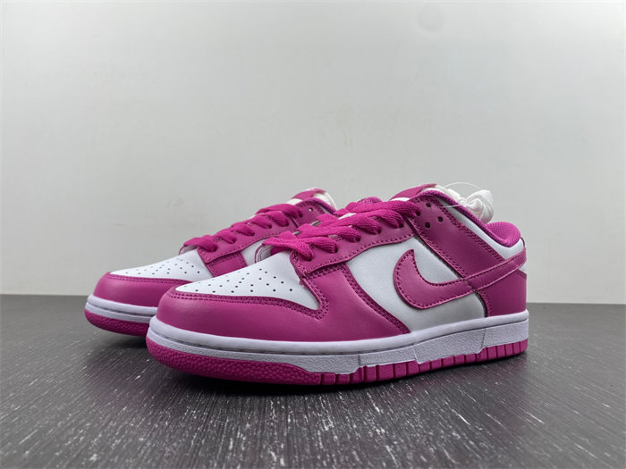 NK Dunk Low Active Fuchsia FJ0704-100