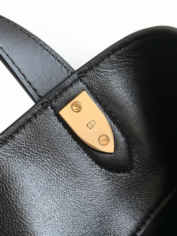 DR Handbag 23x24x16cm