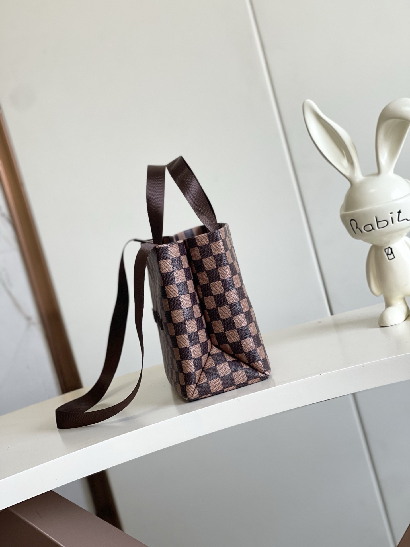 LV Shoulder bag 25x19x11cm