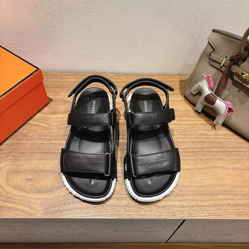 Fashion High Quality Sandals LX-872328