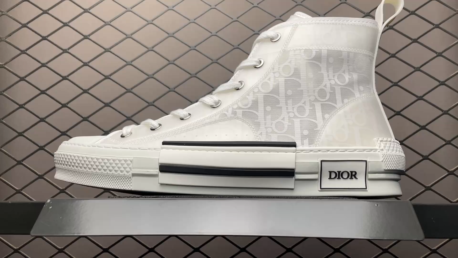 DR B23 Sneaker