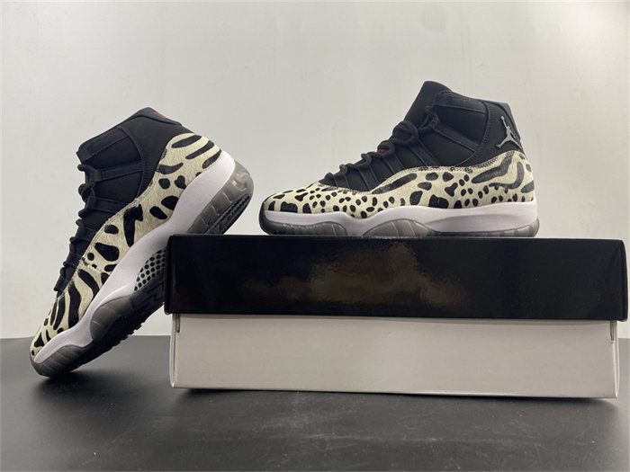 JRD 11 Retro Animal Instinct AR0715-010