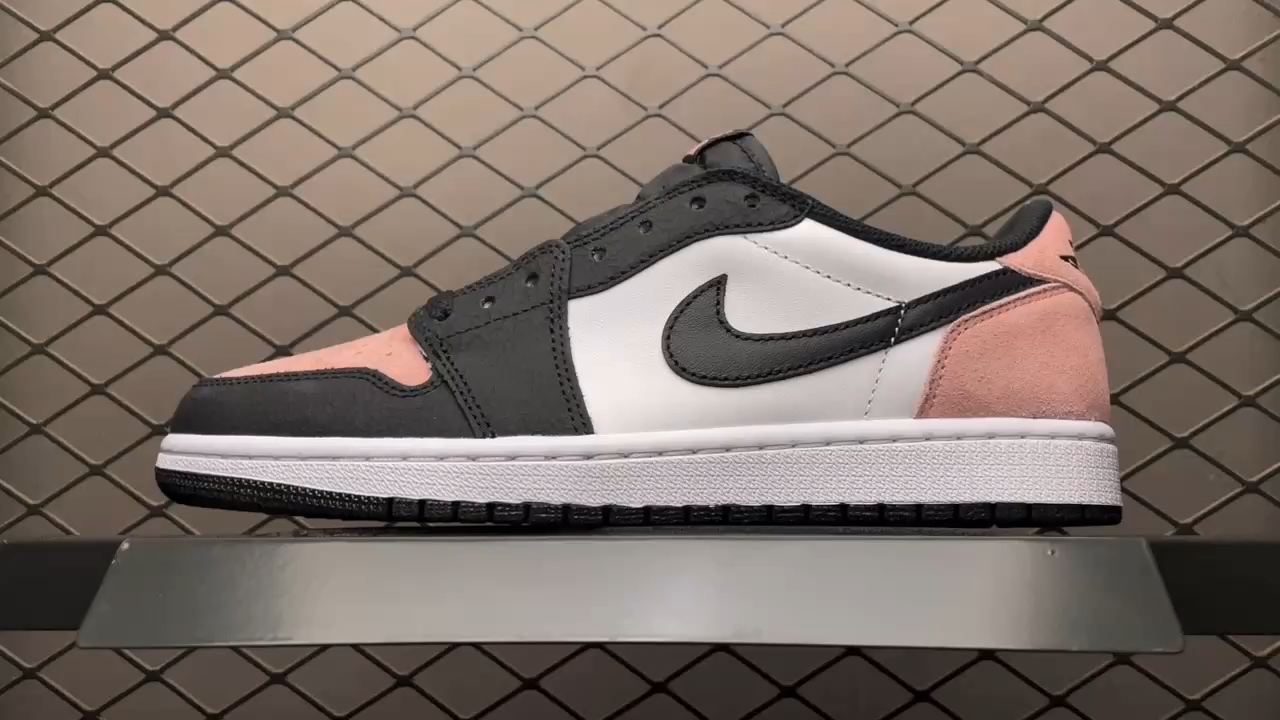 JRD 1 Low OG Bleached Coral CZ0790-061