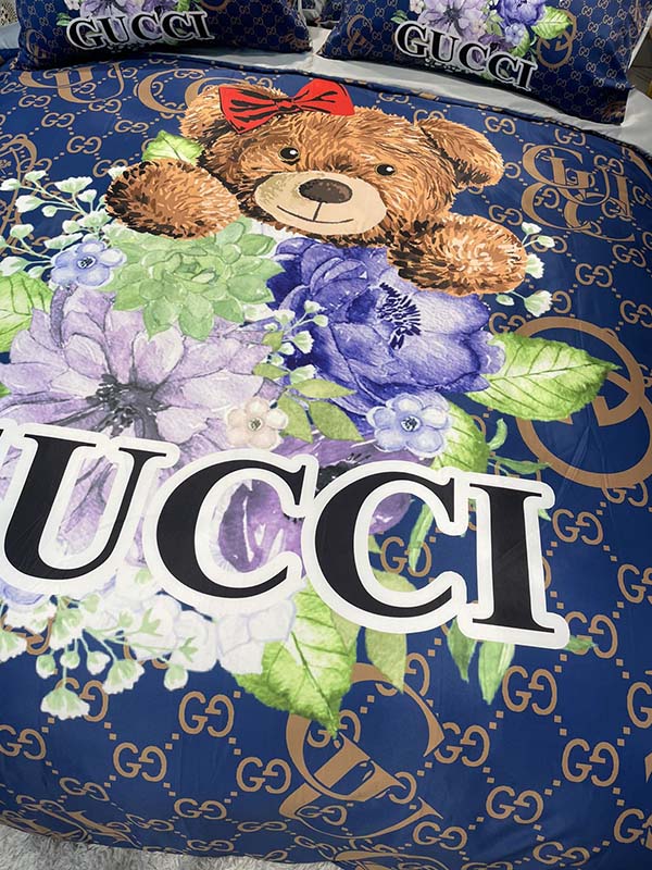 Fashion Washable Silk Digital Bear Bedding Sets(1 Quilt,1 Sham,2 pillow cases)SJT-986078