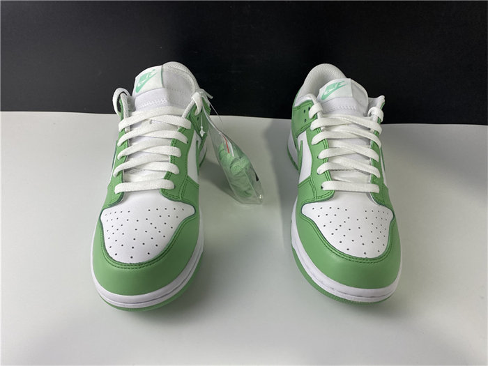 NK SB Dunk Low Green Tender powder CU1726-188