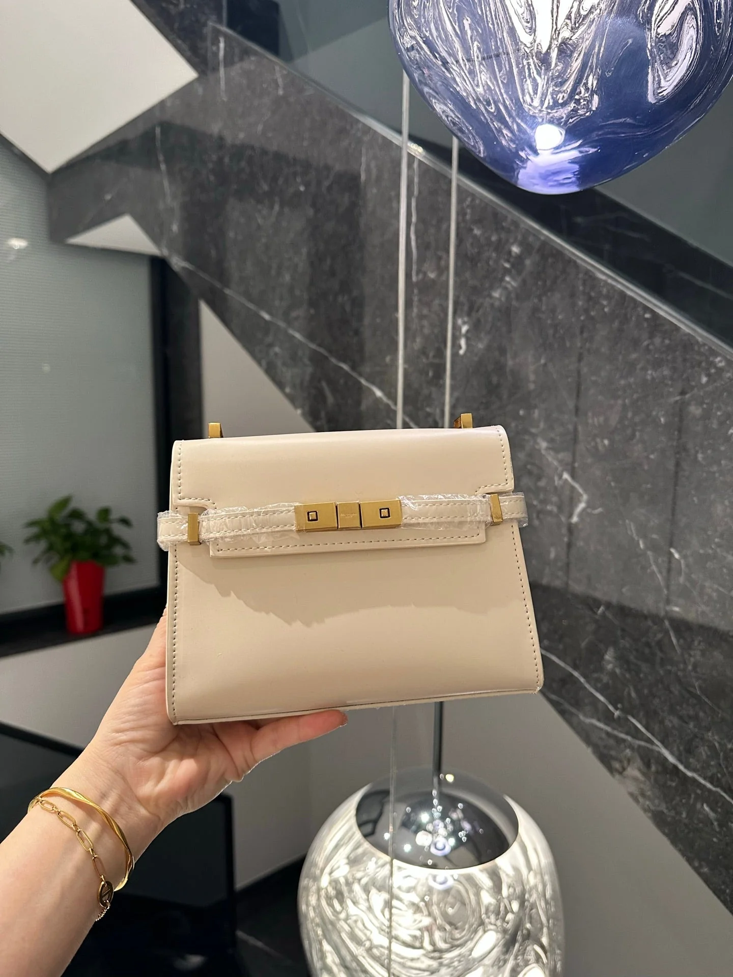 【Saint Laurent】Very Popular☆Manhattan Mini Shoulder Bag