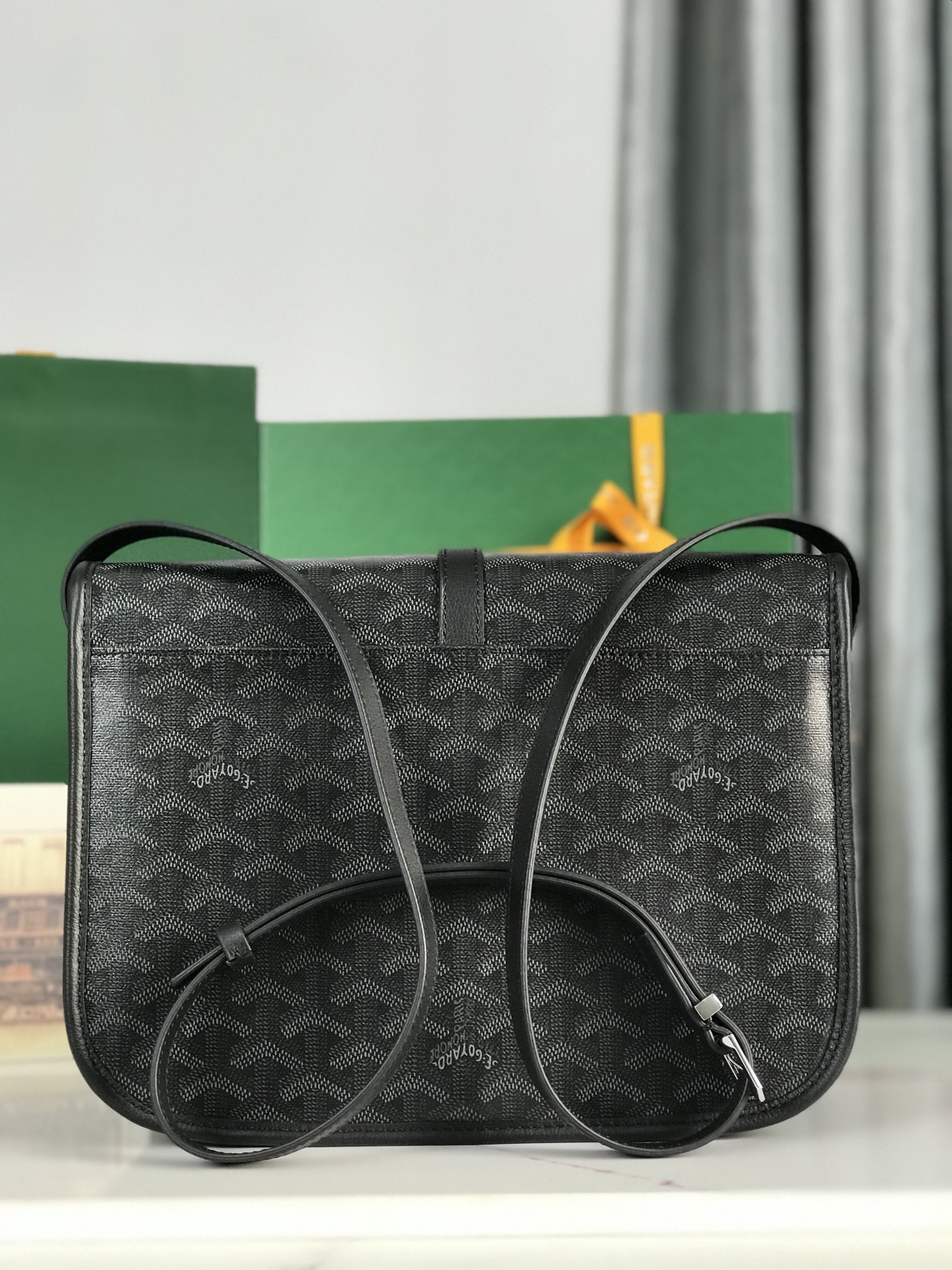 GY Belveder bag  Size : 28*19*7.5CM