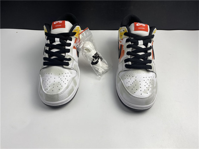 NK SB Dunk Low Raygun Tie-Dye White BQ6832-101