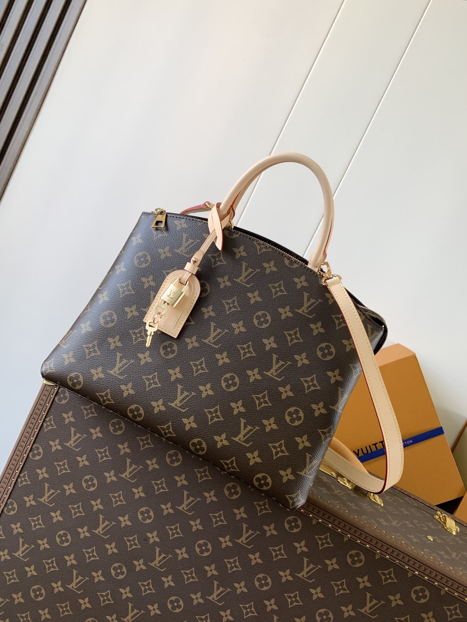 LV Grand Palais M45898 34x24x15cm