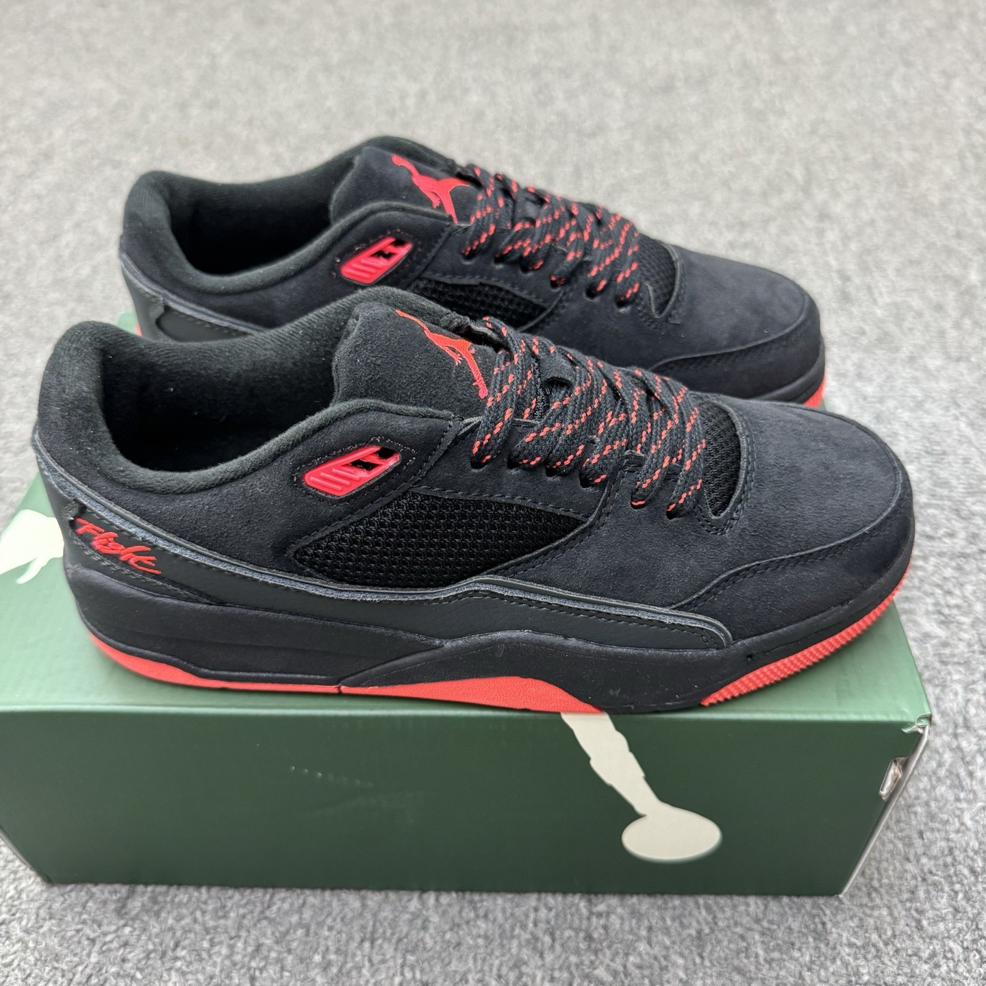 JRD 4 Retro Flight Court HF3255-011