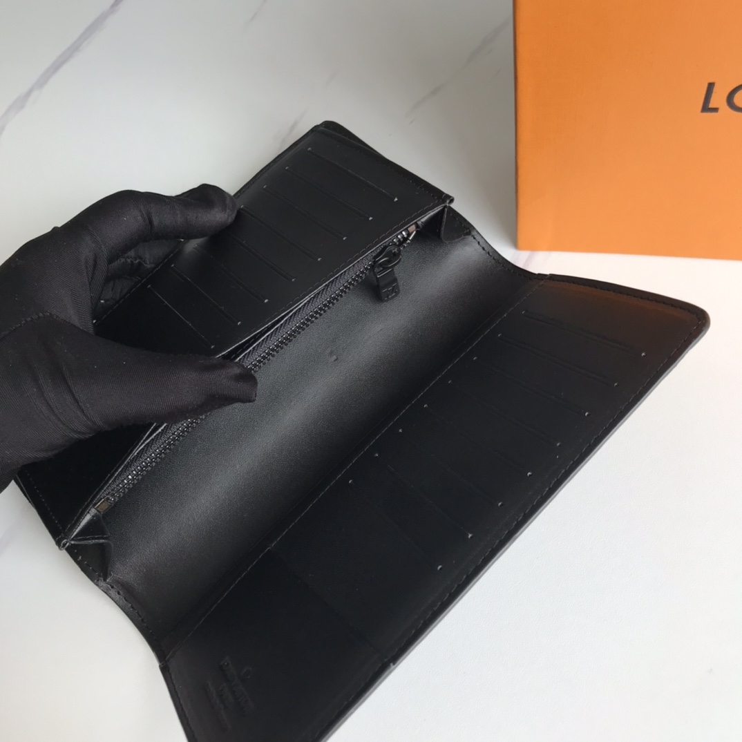 Long wallet 3.9″x7.5″x0.8″ BB-918000299