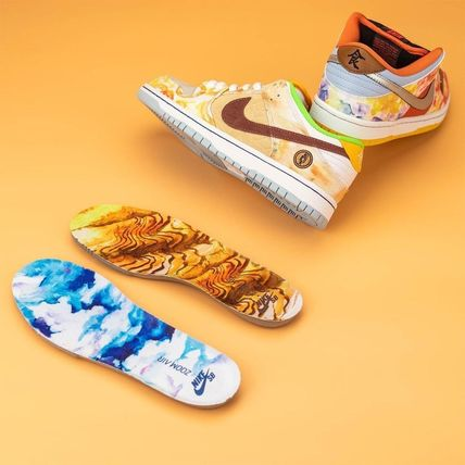 大人気のスタイル、数量限定発売 Nike SB Dunk Low Pro Qs 