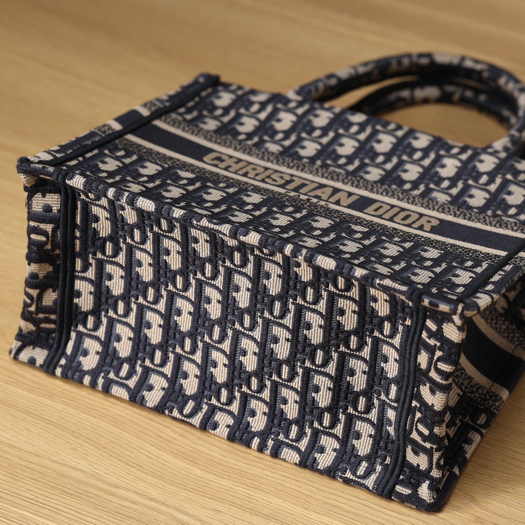 DR BOOK Tote 26.5x21x14cm