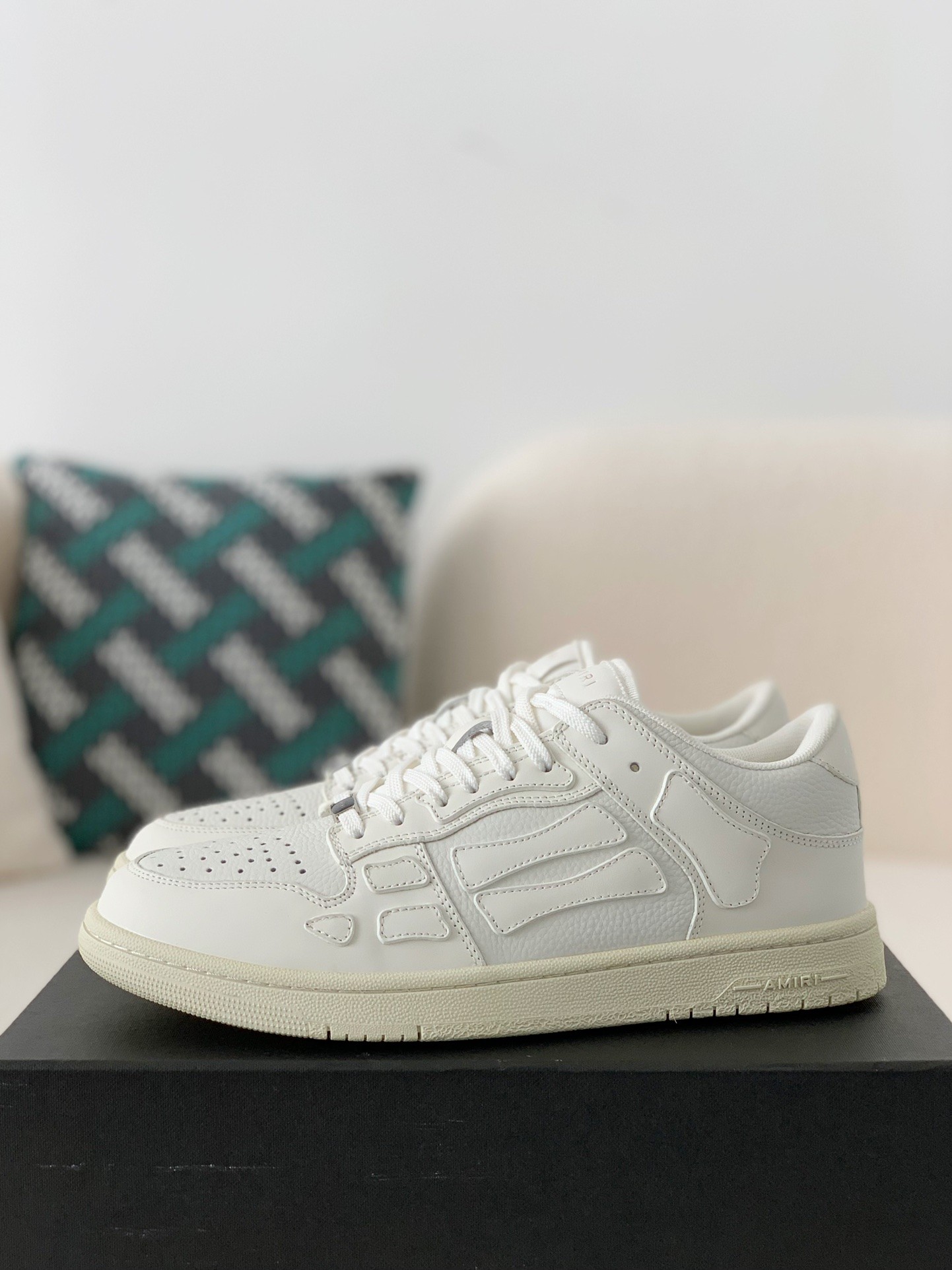 AMRI Sneakers