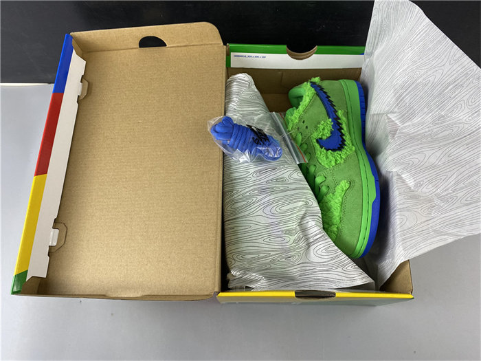 NK SB Dunk Low Grateful Dead Bears Green CJ5378-300