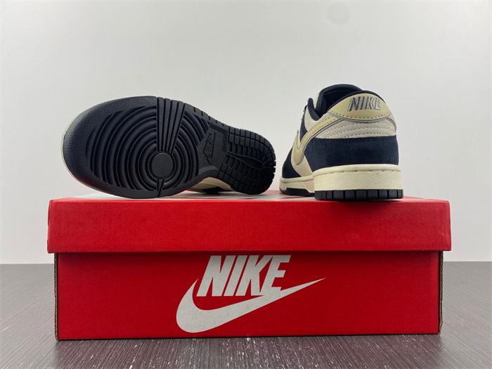 NK Dunk Low Pink Suede DV3054-001