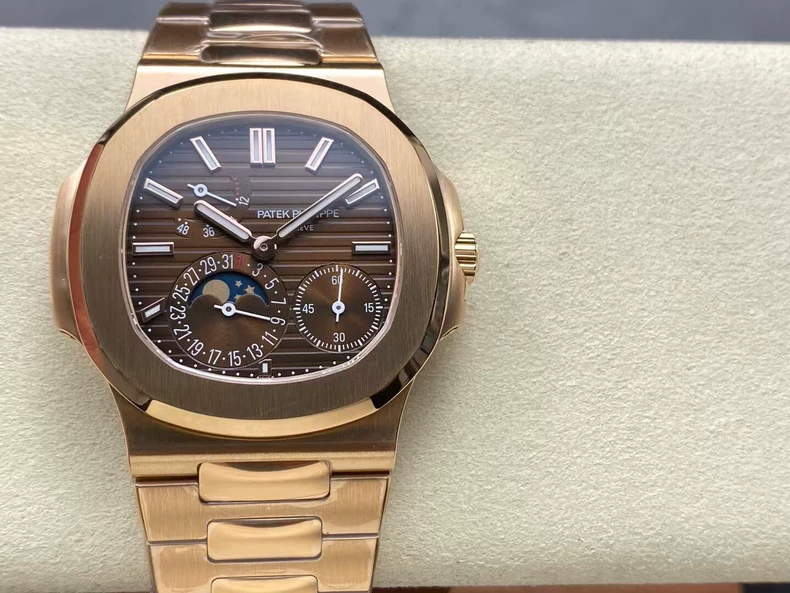 Patek Philippe Nautilus Moon Phase Rose Gold Watch 5712/1R-001 5712/1R