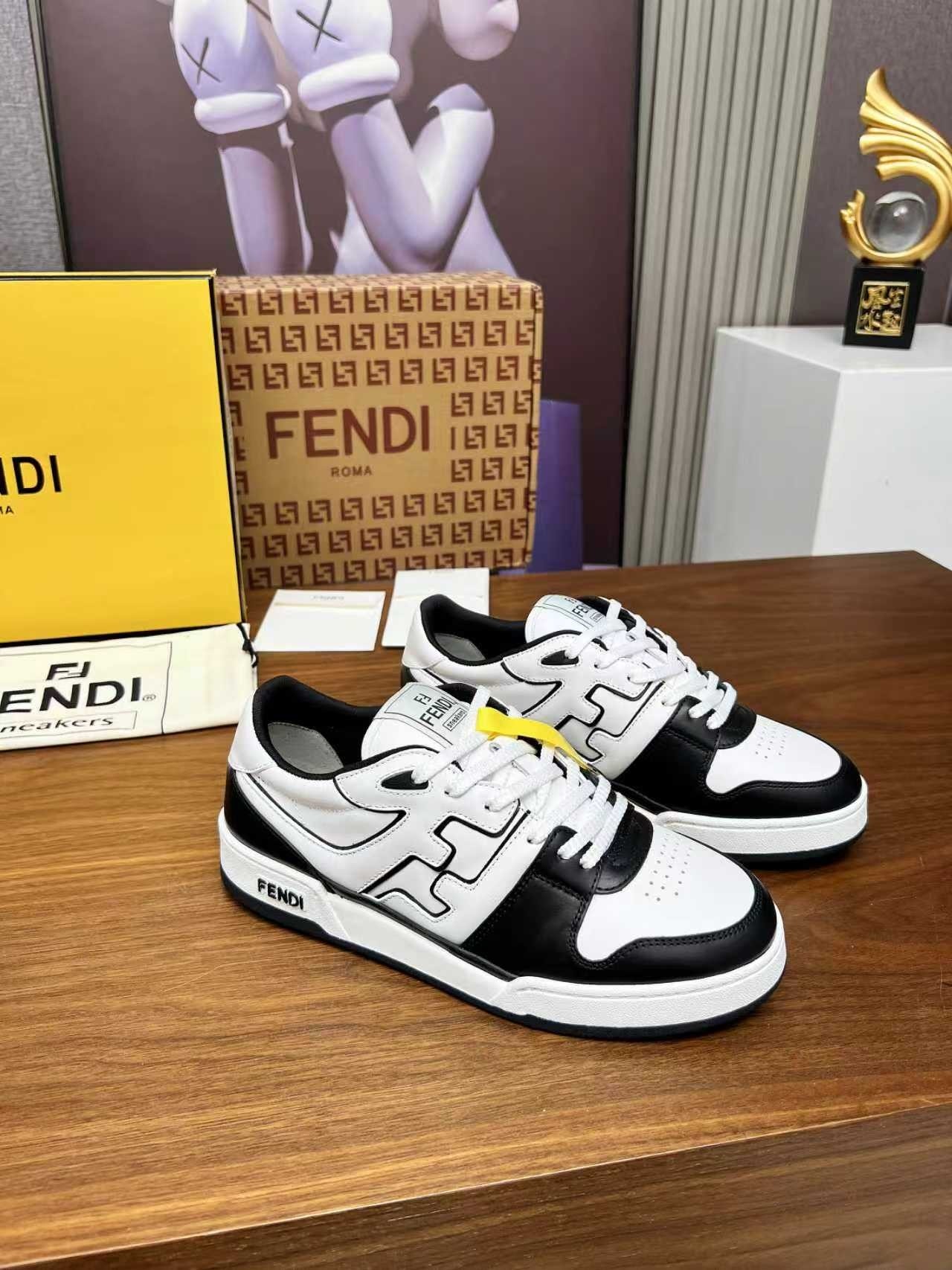 FEND Casual shoes