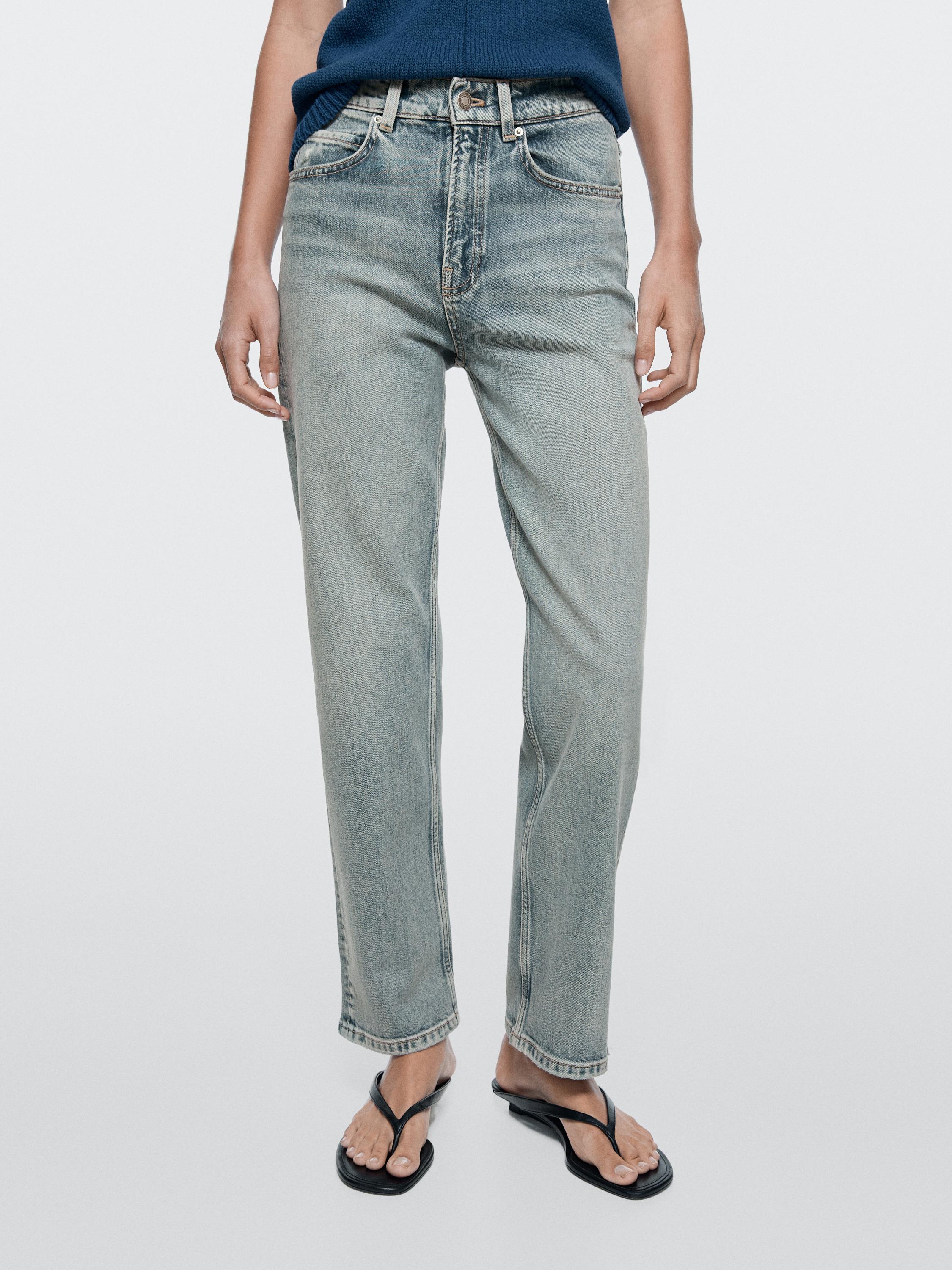 Jeans straight fit tiro medio