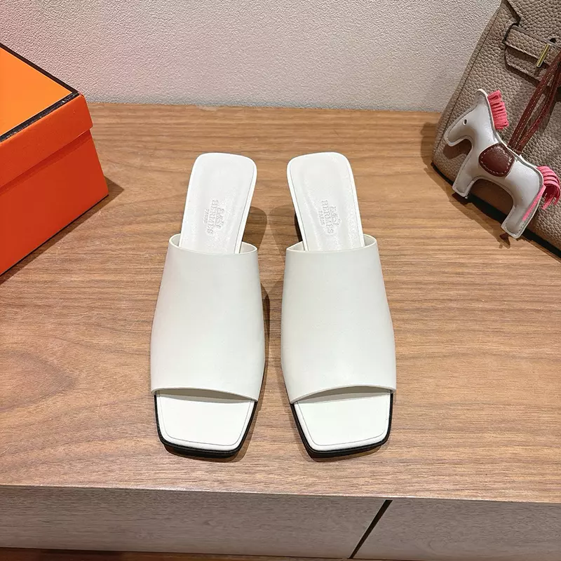 Fashion High Quality Real Leather Slippers LX-872325