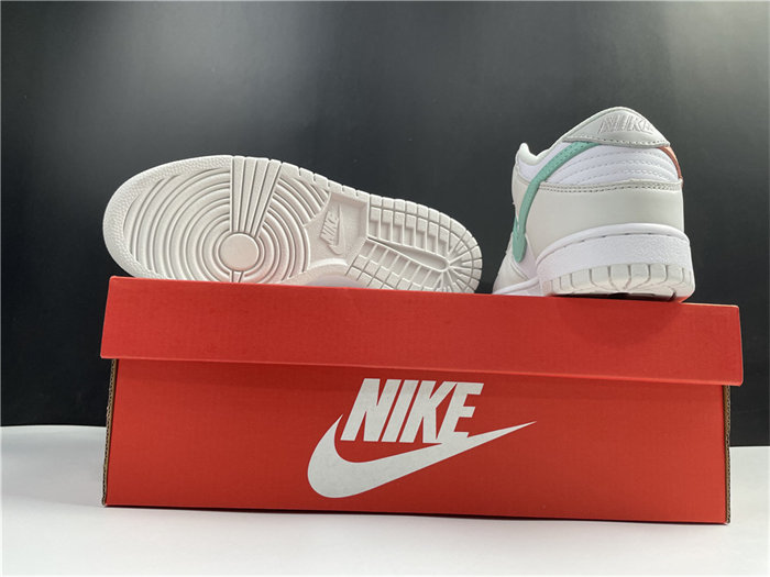 NK Dunk Low Tropical Twist CW1590-101