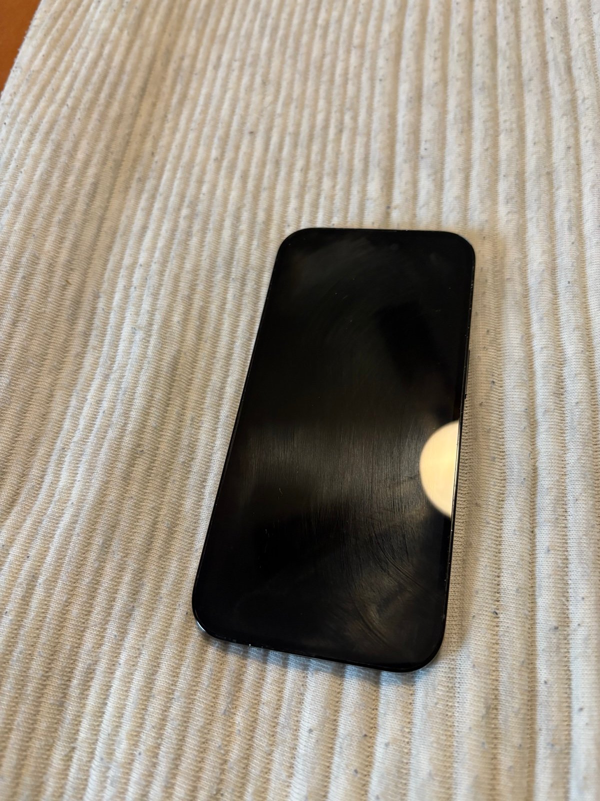 iPhone 14 Pro 1R26