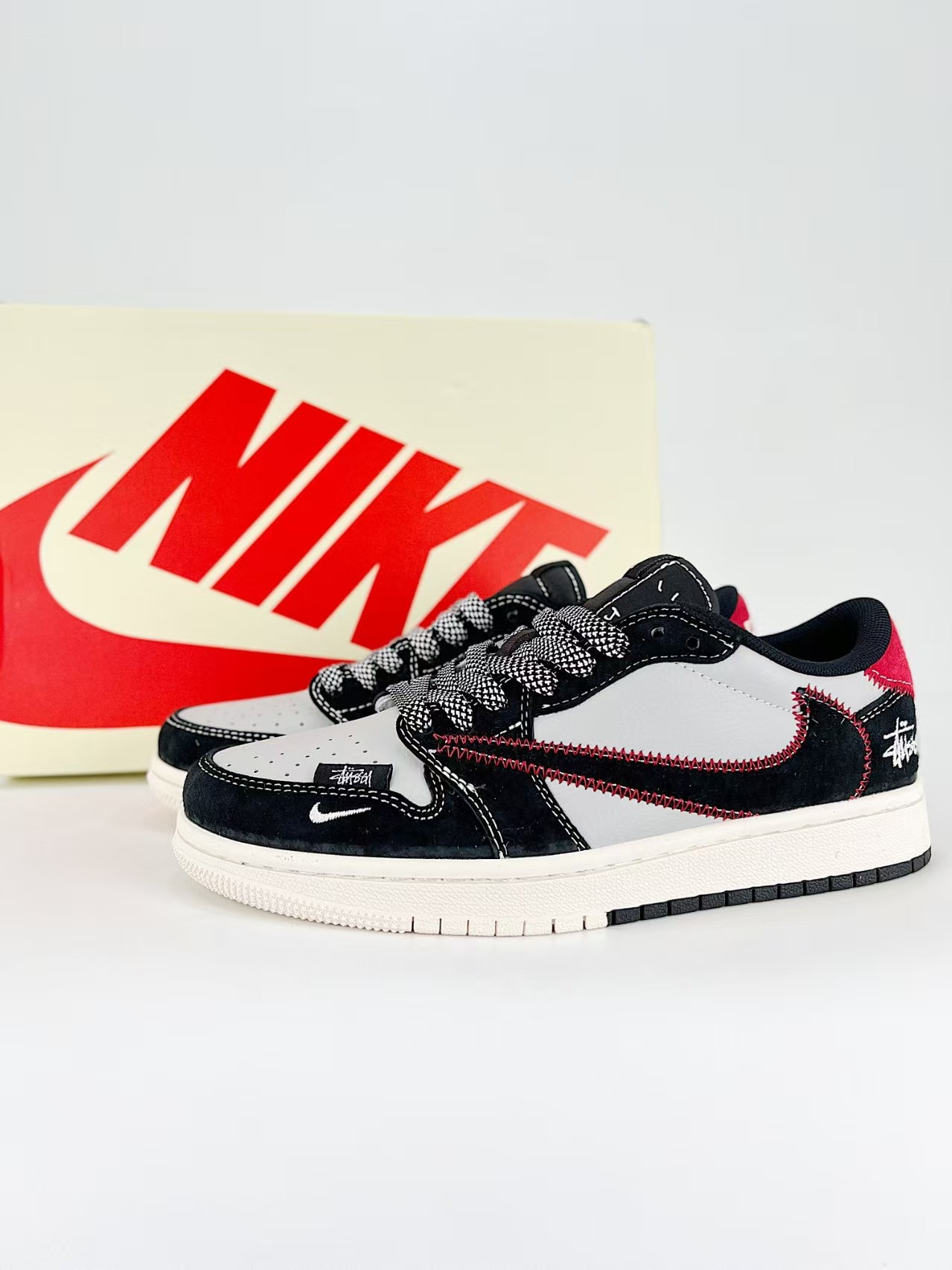 NK Air1 Low x x Stusy
