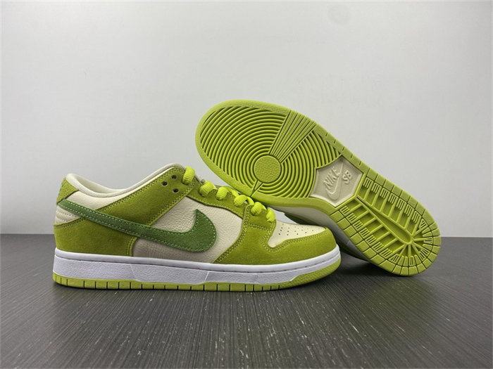 NK SB Dunk Low Green Apple DM0807-300
