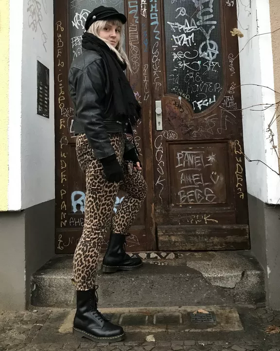 1490 Smooth Leather High Lace Up Boots