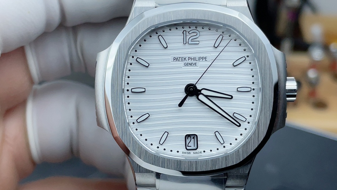 Patek Philippe Nautilus 7118 Replica – 3K Factory White Dial Ladies Watch