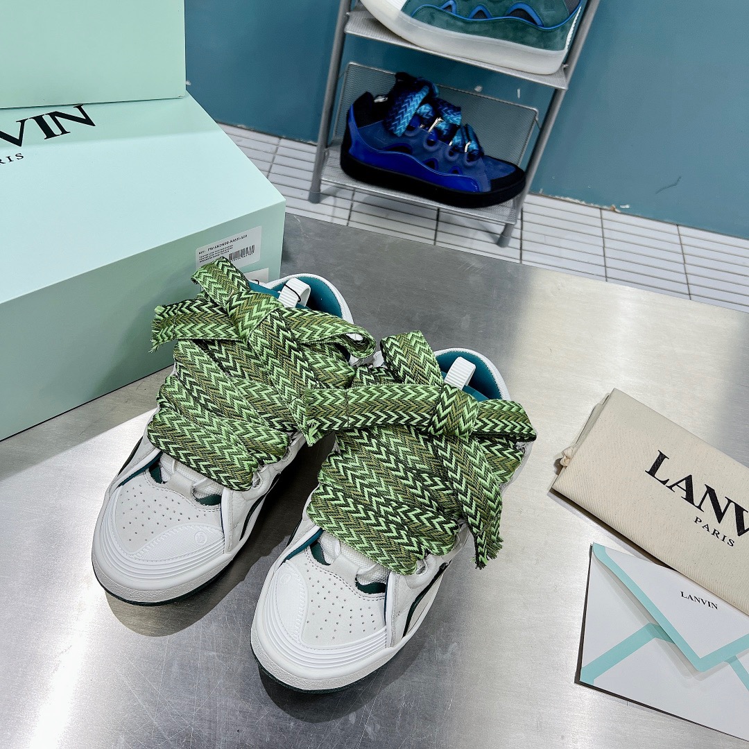 LAN Curb Sneaker 12