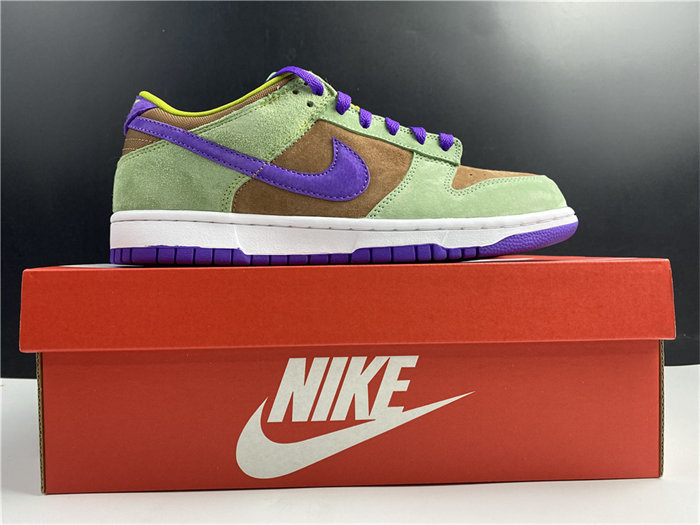 NK Dunk Low Veneer DA1469-200