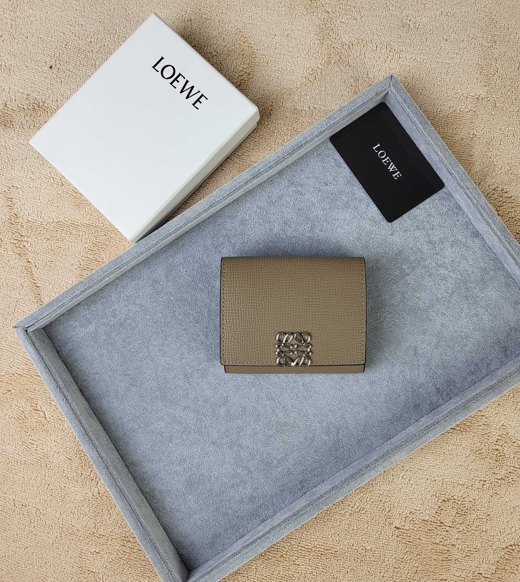 [Loewe] Mini Wallet, 4 Colors, 2025 New Release, Limited Time Only