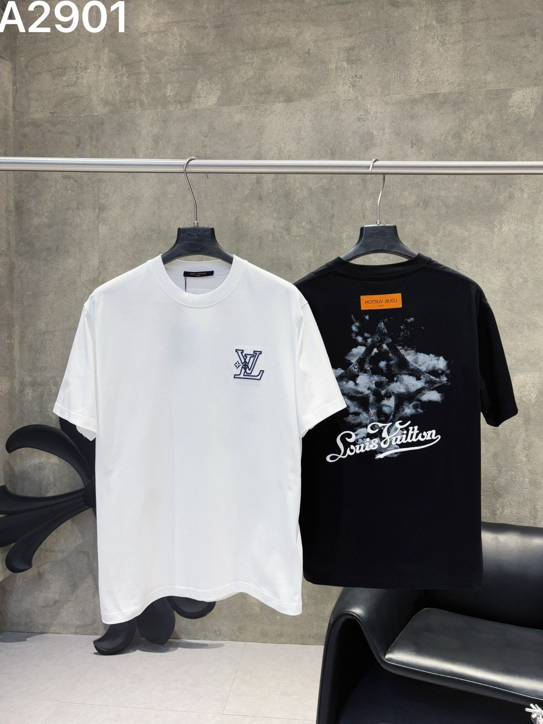 LV T-shirt（Multiple colors）