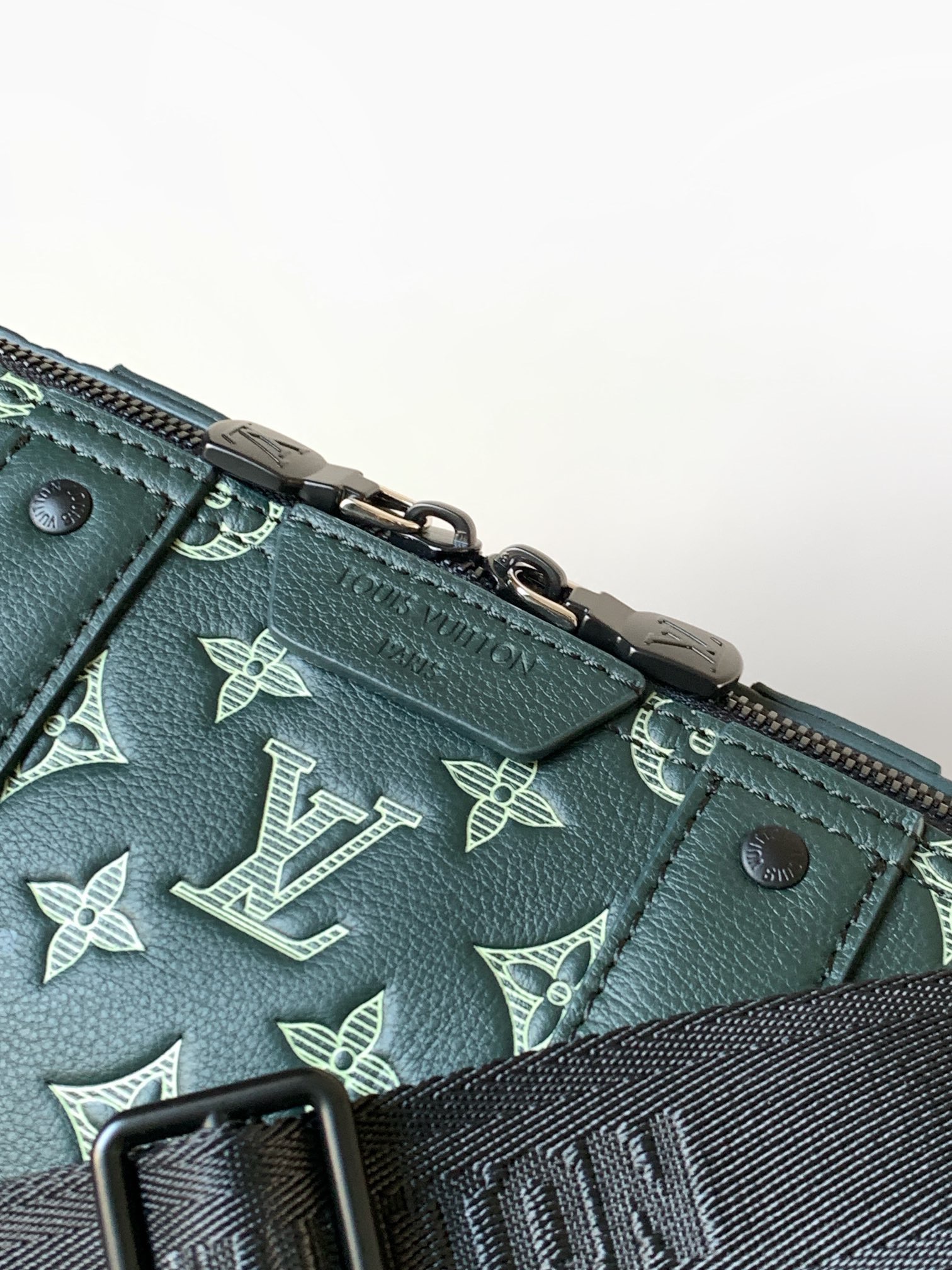 LV Keepall 27.5X16.5X15CM