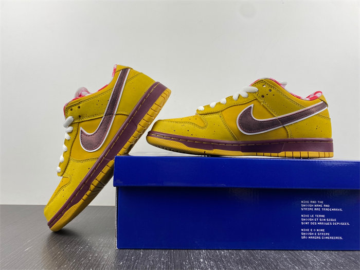 NK SB Dunk Low Yellow Lobster 313170-137566