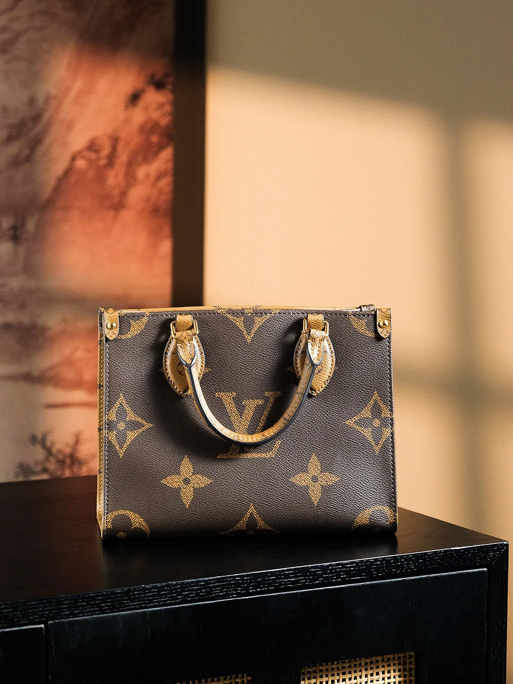 【Louis Vuitton】★Very Popular★OnTheGo PM, Popular with Both Men and Women, Double-Sided Design | Hard to Find M46373