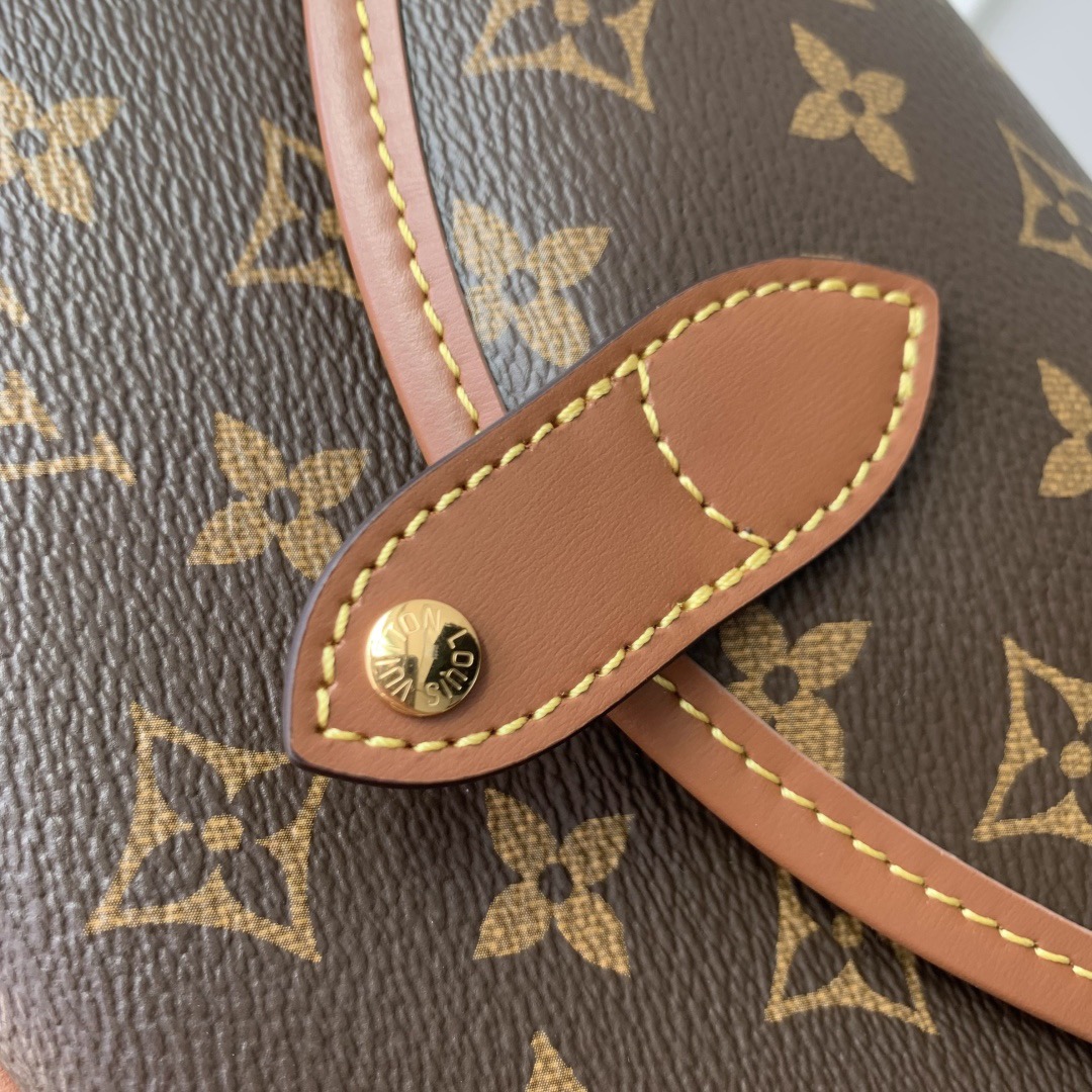 LV Shoulder handbag 14*6*19