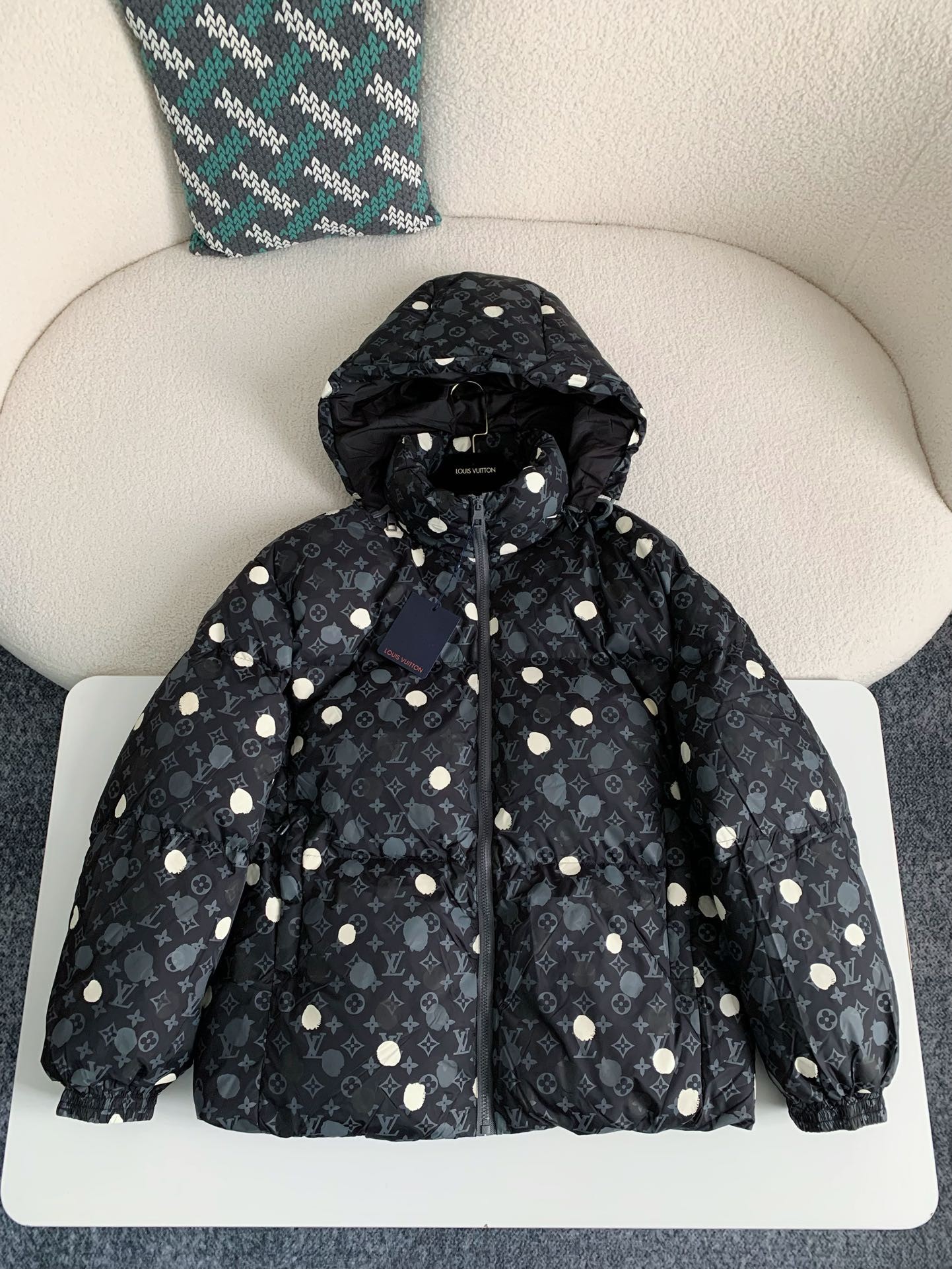LV x YAYOI KUSAMA Collaboration SS23 Jacket