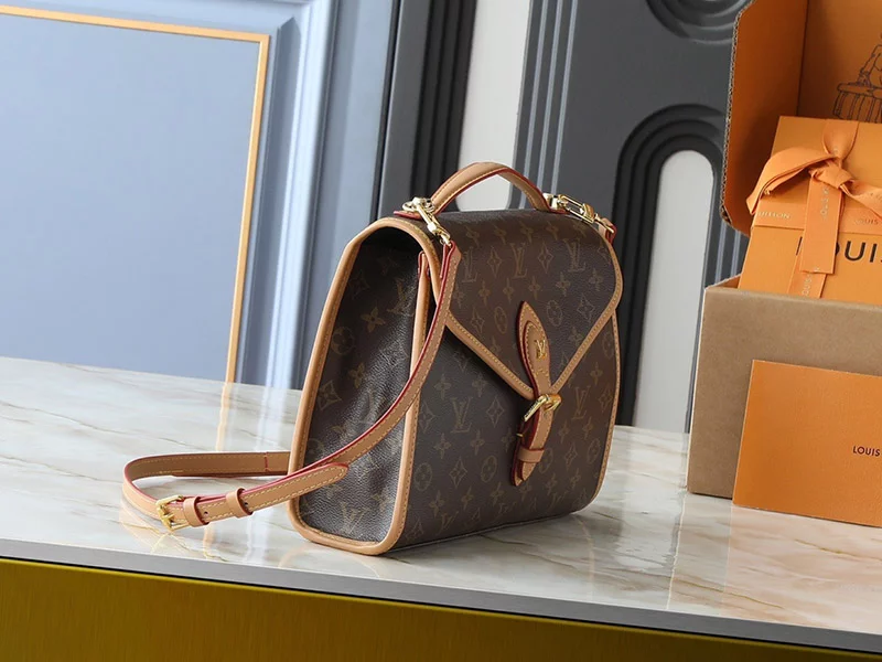 Fashion Big:11.4″x9.4″x3.9″ Small:9.3″x7.1″x3.5″ Genuine Leather Handbag with Adjustable straps BB-9211032