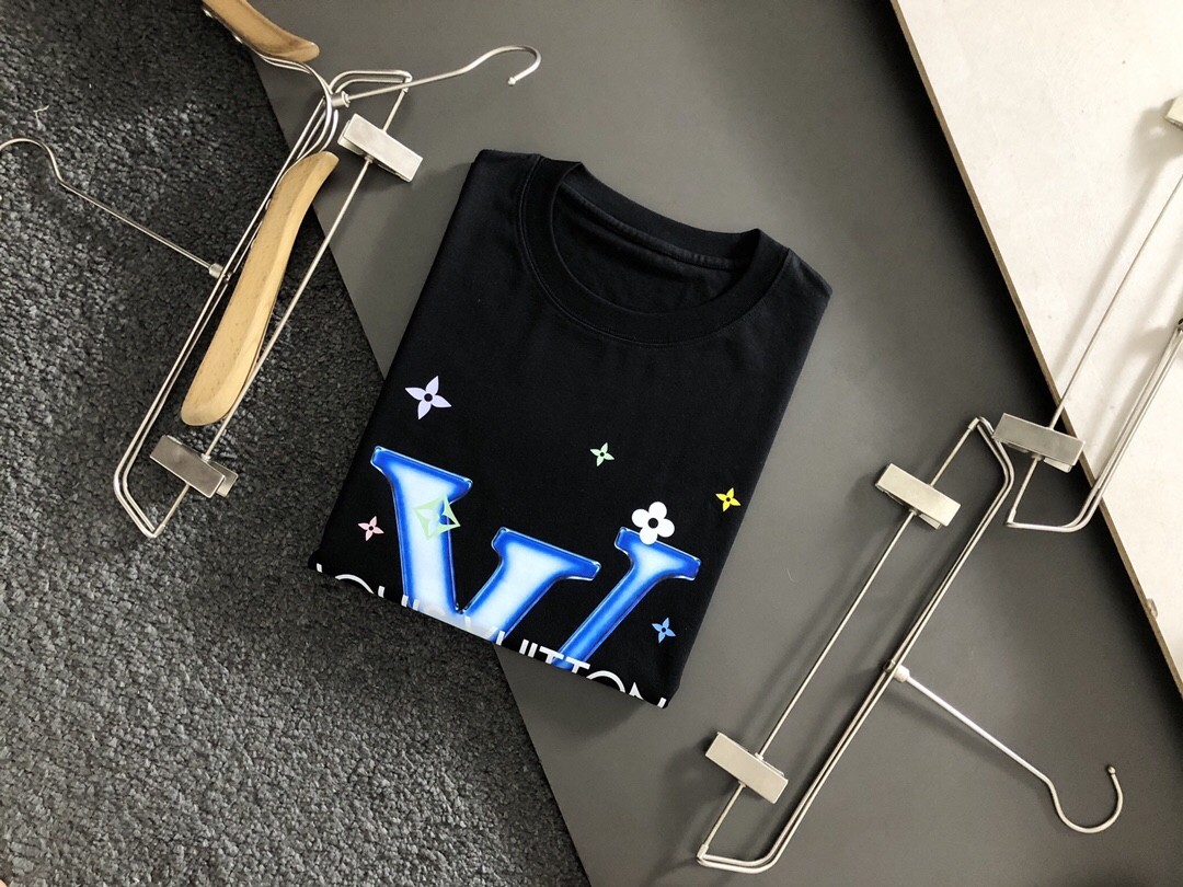 LV T-shirt