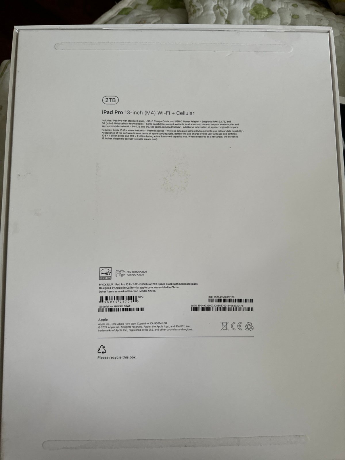 2024 Apple IPad Pro 13’ inch (M4) WiFi + Cellular 2TB ATT 1N27