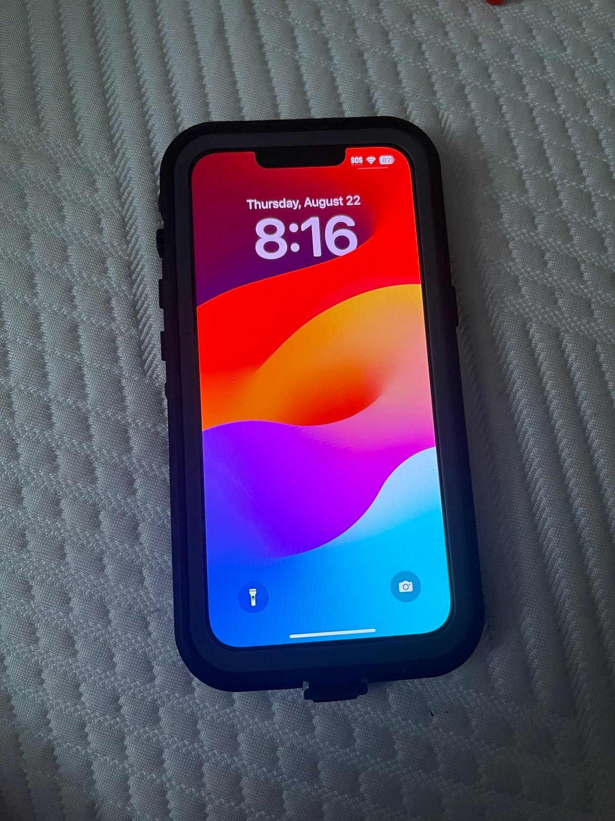 iPhone 13 5W52