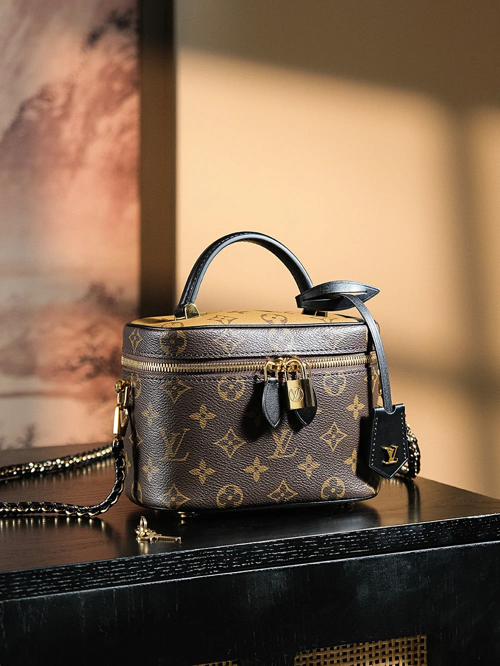 【Louis Vuitton】Very popular♪ Cute form♪ Venity NV PM M45165