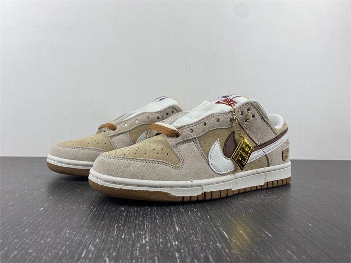 NK Dunk Low SE 85 DO9457-100D
