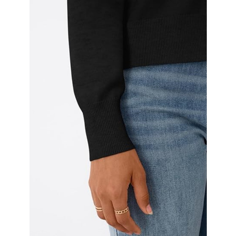Women's Lightweight Crew Neck Knit Cardigan Long Sleeve Button Down Cropped Knit Outerwear