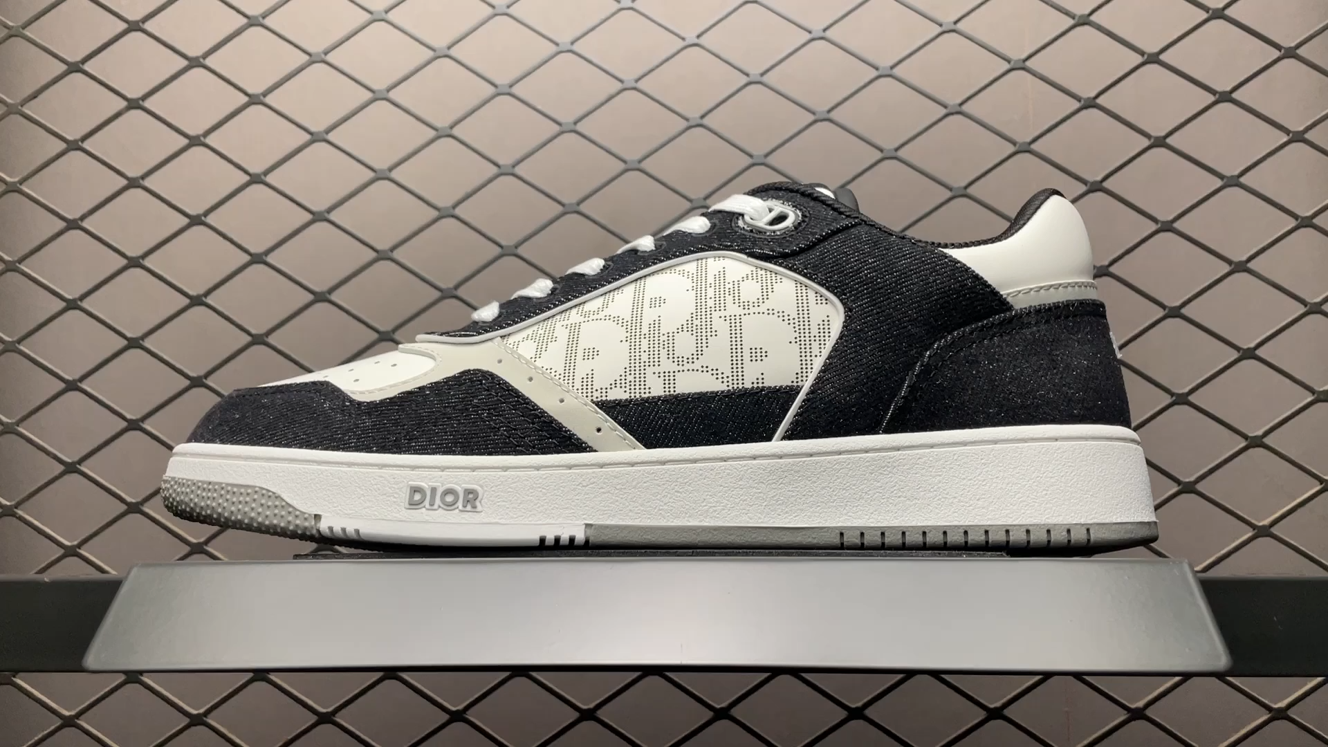 DR B27 sneaker
